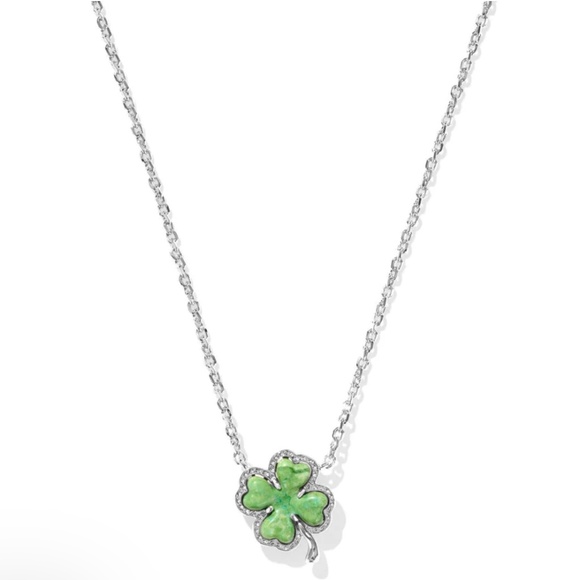 Kendra Scott Jewelry - Kendra Scott Silver Clover Short Pendant Necklace in Lime Green Magnesite